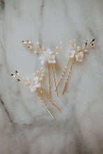 Load image into Gallery viewer, PALOMA HAIR PIN SET in gold
