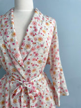 Load image into Gallery viewer, SATIN FLORAL ROBE
