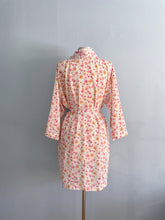 Load image into Gallery viewer, SATIN FLORAL ROBE
