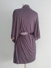 Load image into Gallery viewer, GEORGE Jersey Velvet Robe Size S/M
