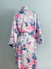 Load image into Gallery viewer, JONES NEW YORK Floral 3/4 Length Robe Size XL
