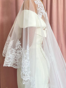 NO LABEL Tulle cape with lace trim
