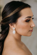 Load image into Gallery viewer, MARBELLA EARRINGS in gold + quartz
