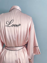 Load image into Gallery viewer, IN BLOOM Satin Vintage &quot;LOVE&quot; Robe Pink/Black Size S
