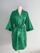 Load image into Gallery viewer, WINDFIELD Satin &#39;Bridesmaid&#39; Robe Size M
