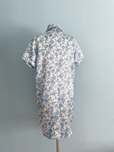 Load image into Gallery viewer, VINTAGE FLORAL SATIN NIGHT SHIRT
