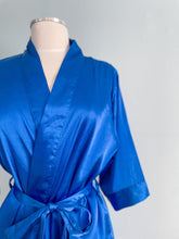 Load image into Gallery viewer, SATIN ROBE size small
