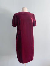 Load image into Gallery viewer, ALGO VINTAGE Velvet Shift Dress w/Satin Button dtl Size 8
