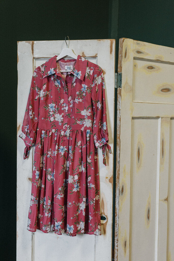 UNIQUE VINTAGE Chiffon Floral Swing with Sleeves size S