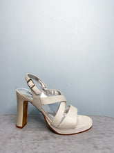 Load image into Gallery viewer, TEMPTATION Satin X Strap Block Heel Size 7
