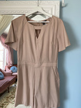 Load image into Gallery viewer, BANANA REPUBLIC Crepe Romper Flutter Sleeve Key Hole Size 0
